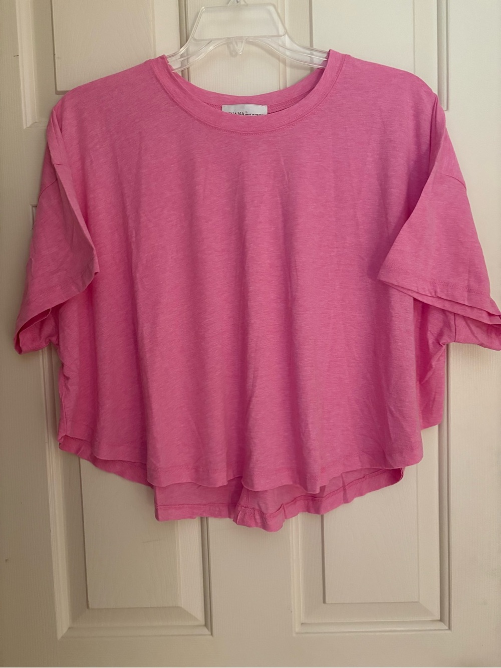Zenana Size Large NWOT Pink Cropped Tee, Short Sleeve